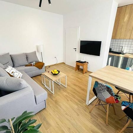 Millennium Bridge Cozy Apartment Top Location Ποντγορίτσα Εξωτερικό φωτογραφία